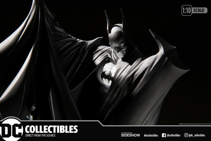 The 100th Batman Black & White Statue by Todd McFarlane DC Direct Sideshow RARE