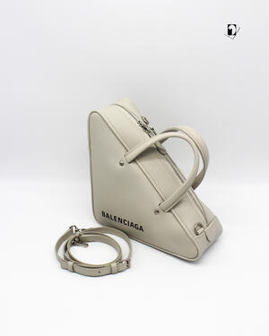 Borsa a mano Balenciaga da Donna Duffle Triangle S in 2 varianti
