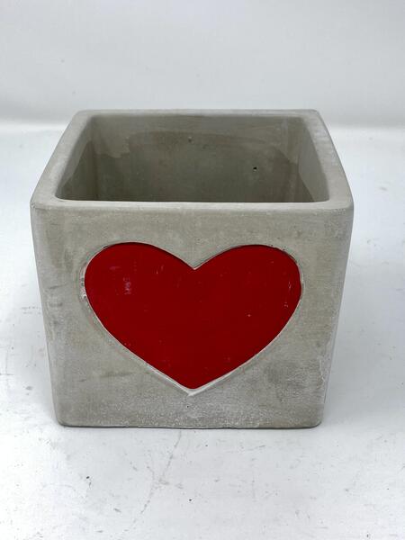 CUBO IN CEMENTO DECORATO CON CUORE PER VASO DEL 10