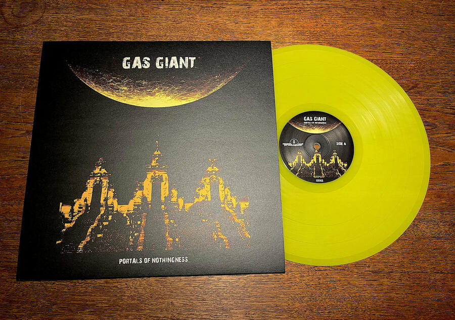 GAS GIANT - PORTALS OF NOTHINGNESS -