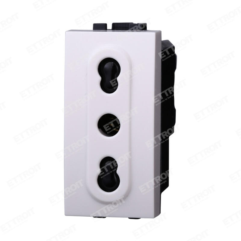  Presa bipasso 2+T 16A Space 