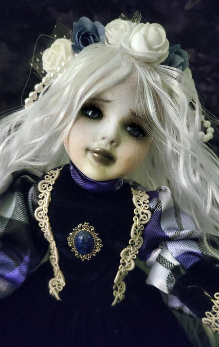 Contessina Beka bambola Gothic  Creepy - 32 cm.