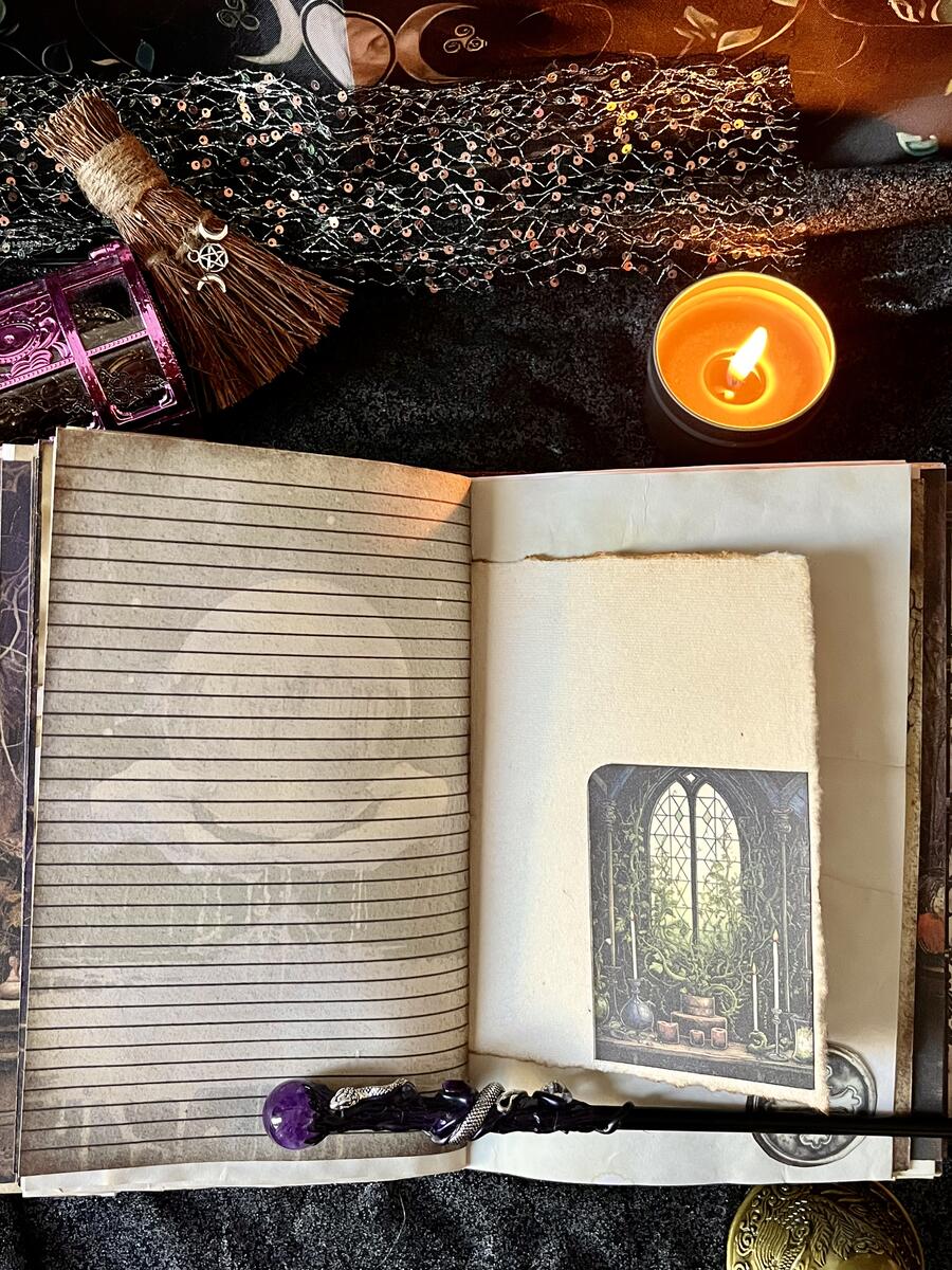 Grimorio Amethyst Witch
