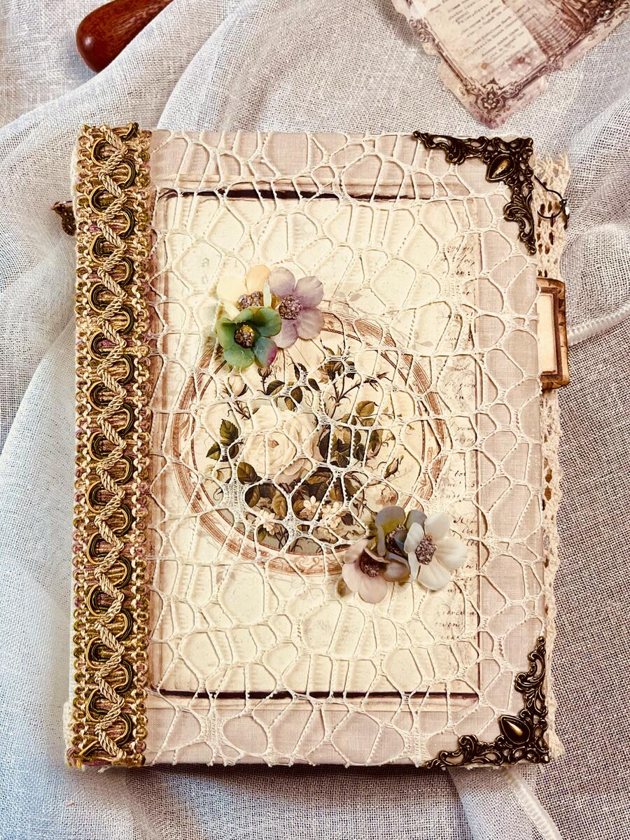 Journal Vintage Ivory