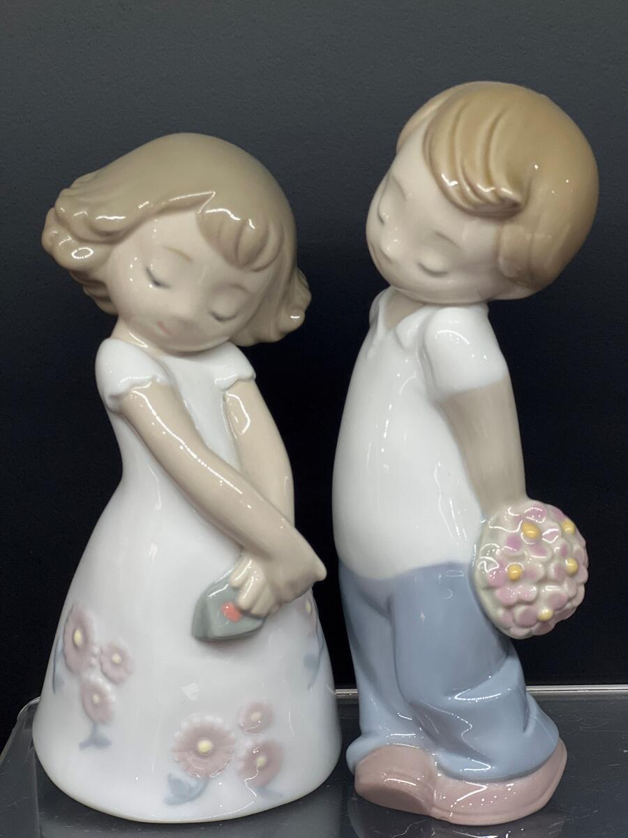 Nao Porcellana - Statuetta "L'amore è...lui" 