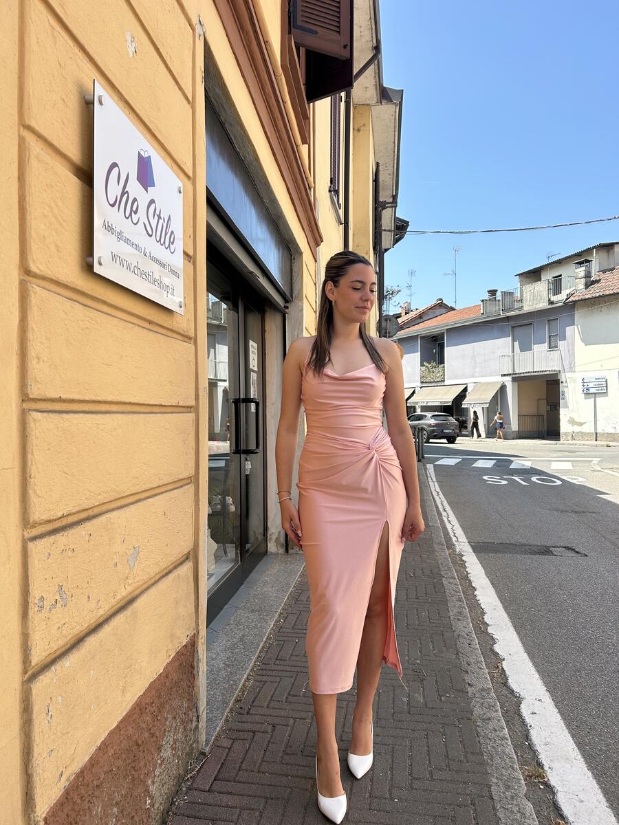 NOVITÀ Abito lungo in satin con nodo e spacco