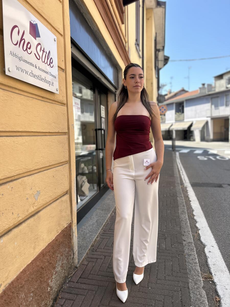 NOVITÀ Top asimmetrico scollo a barca