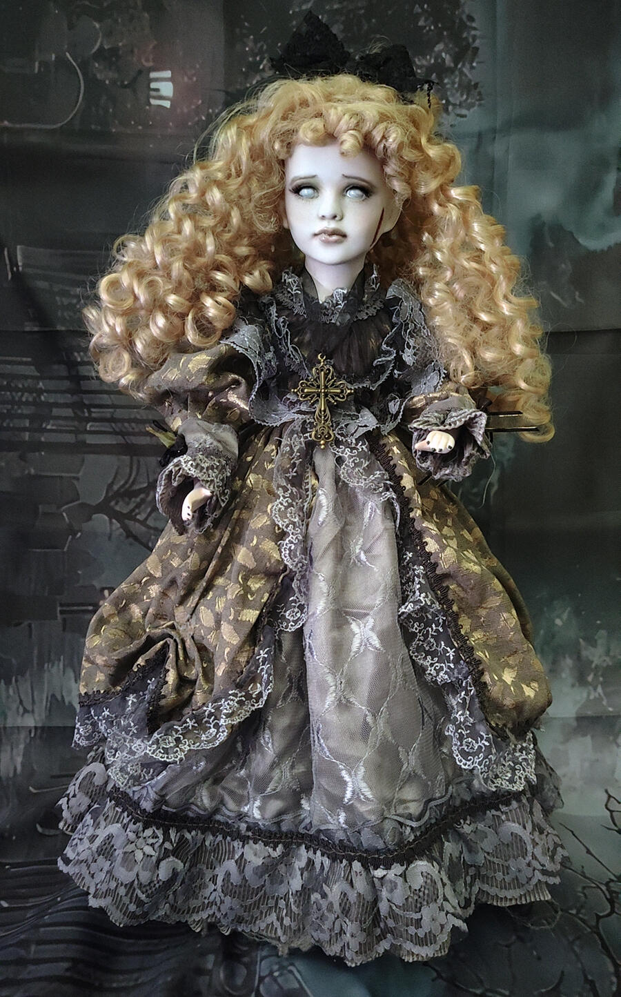 Seraphine bambola Creepy Vittoriana goth 60 cm.
