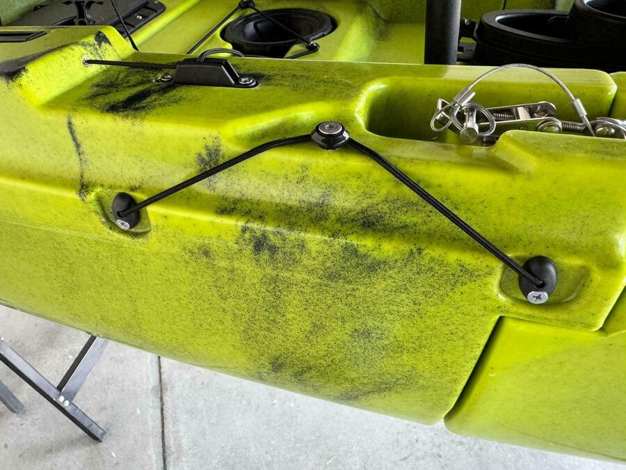 Kayak a Motore di prua Haswing Cayman 55lb con GPS + Pedali divisibile Big Mama Triken 330 live S, con ruote e vasca del vivo