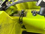Kayak a Motore di prua Haswing Cayman 55lb con GPS + Pedali divisibile Big Mama Triken 330 live S, con ruote e vasca del vivo