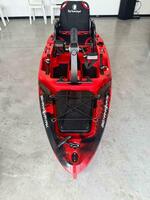 Kayak a Motore di prua Haswing Cayman 55lb con GPS + Pedali divisibile Big Mama Triken 330 live S, con ruote e vasca del vivo