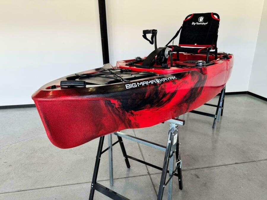 Kayak a Motore di prua Haswing Cayman 55lb con GPS + Pedali divisibile Big Mama Triken 330 live S, con ruote e vasca del vivo
