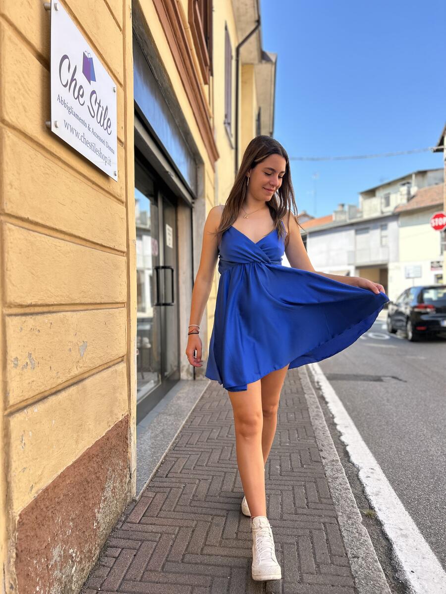 NOVITÀ Abito in raso bretelline strass