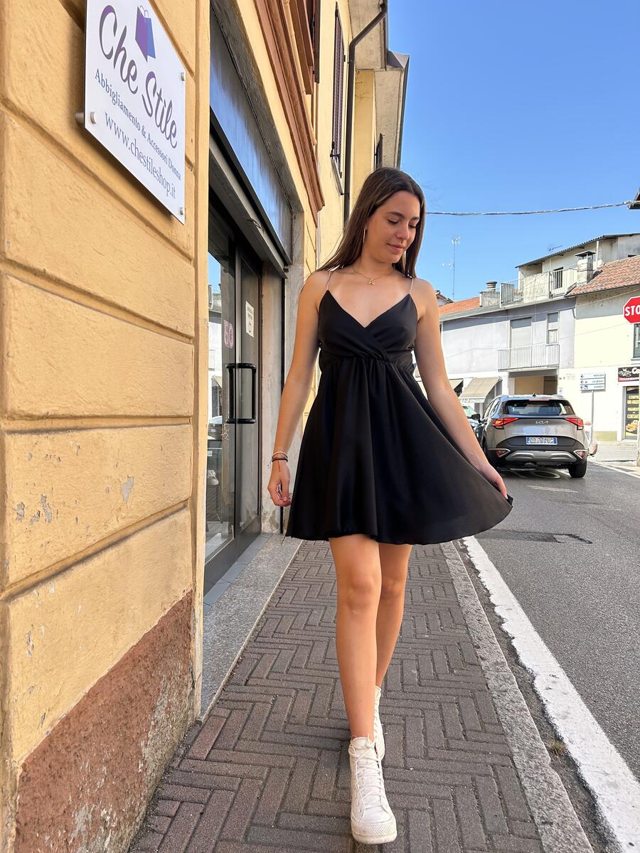 NOVITÀ Abito in raso bretelline strass