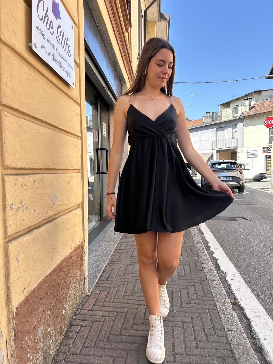 NOVITÀ Abito in raso bretelline strass