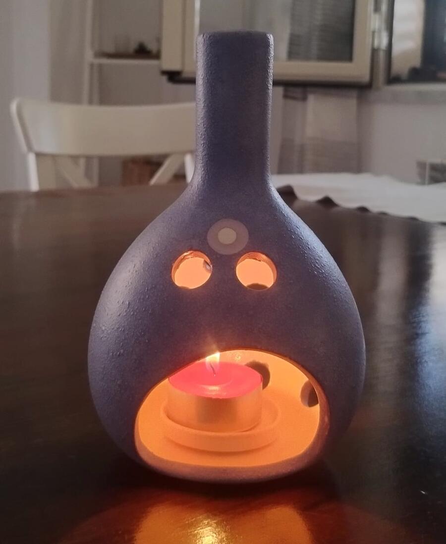 Lume Elegance – Ceramica lilla con Zirconi