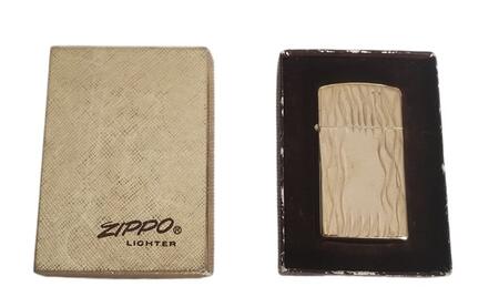 Accendino Zippo Vintage Placcato Oro con Scatola Originale – Anni ‘70/80 (Raro)
