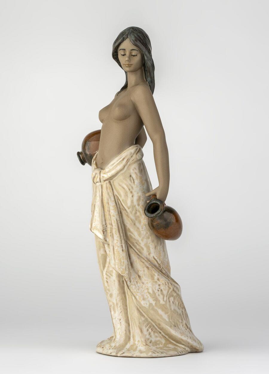 Lladró  - Scultura “Acquaiola” – Figura Femminile in Gres con Brocche d’Acqua
