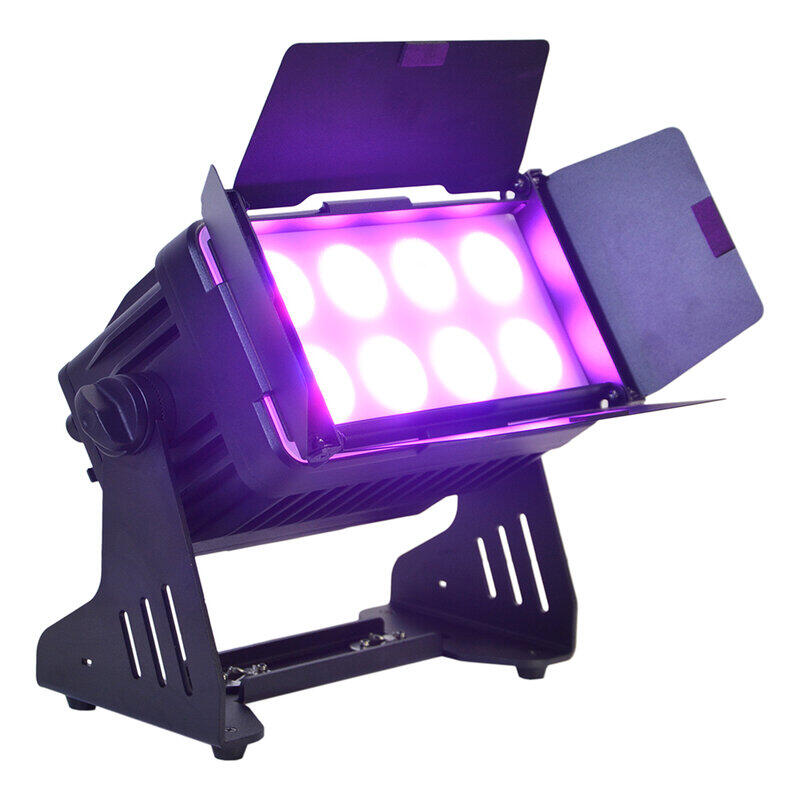 Faretto IP65 a batteria 8x10 set 4 + flight case