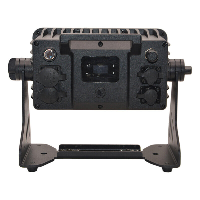 Faretto IP65 a batteria 8x10 set 4 + flight case