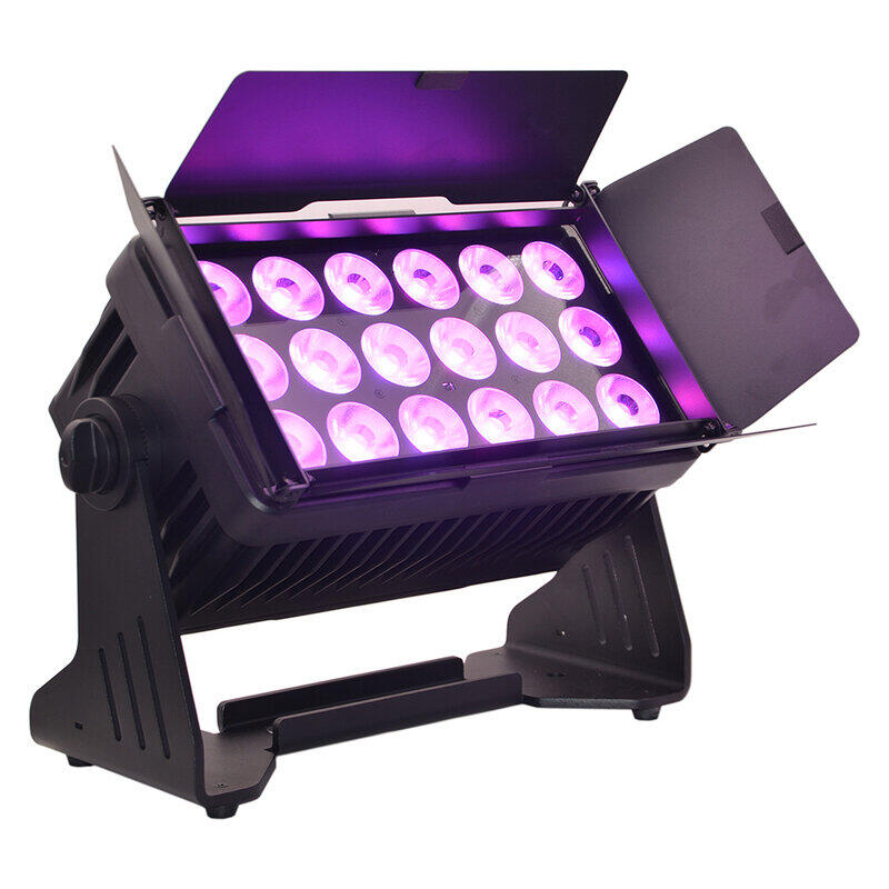 Battery powered IP65 Spotlight 18x10 set 4 +flight