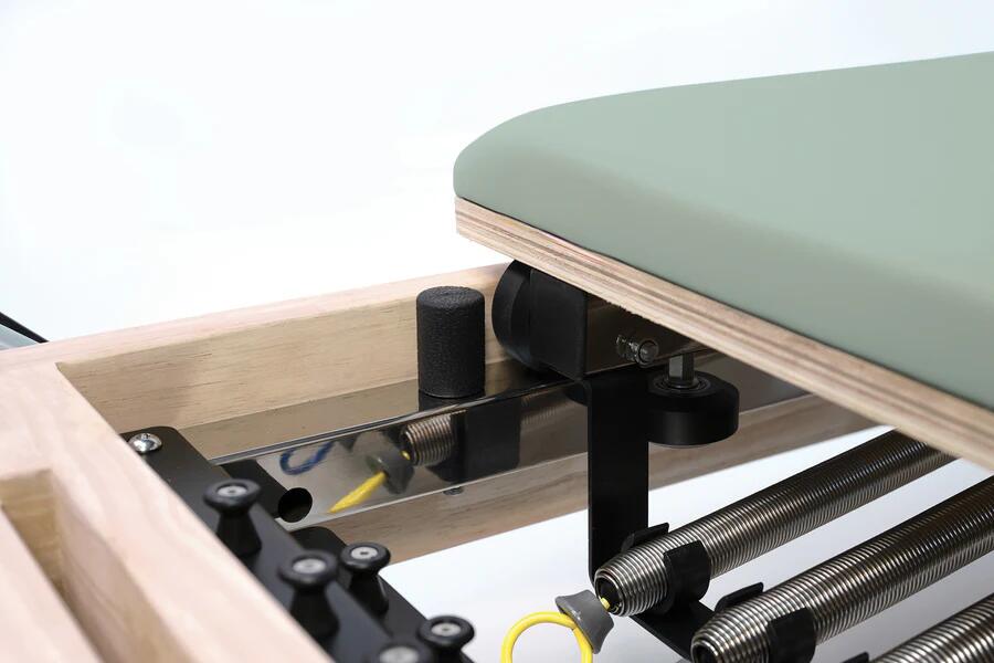 Reformer in legno di quercia naturale pieghevole PTX 3000 Green Tea - Linea Liveness di Toorx - Cod. PTX-3000G