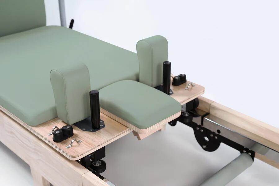 Reformer in legno di quercia naturale pieghevole PTX 3000 Green Tea - Linea Liveness di Toorx - Cod. PTX-3000G