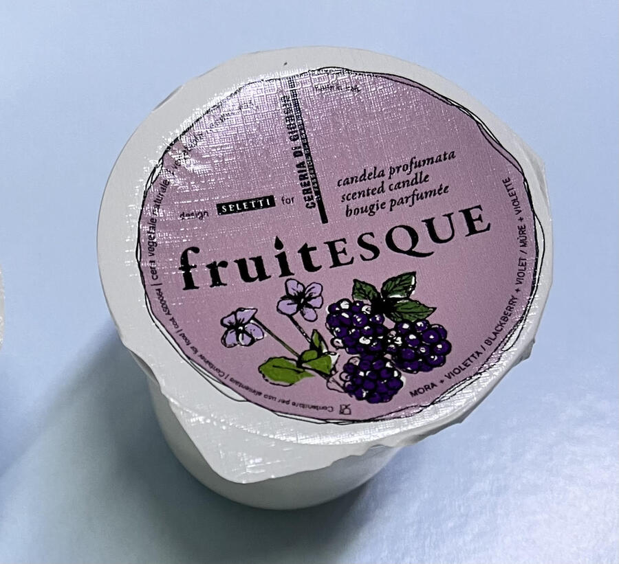 Candela profumata yogurt in contenitore ceramica Mora e Violetta pz.1