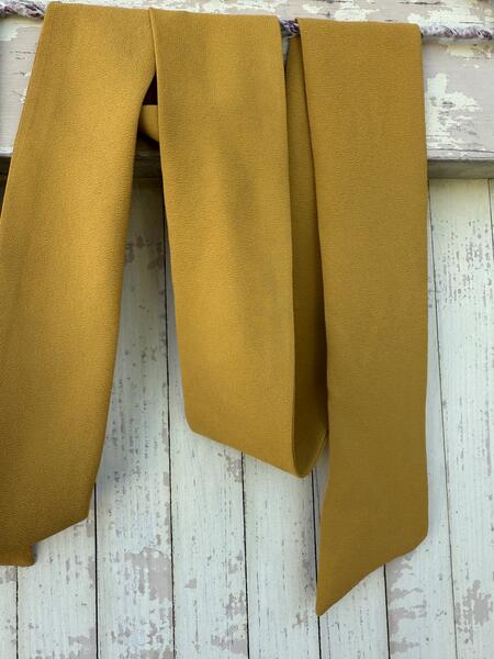 Sciarpa giallo ocra