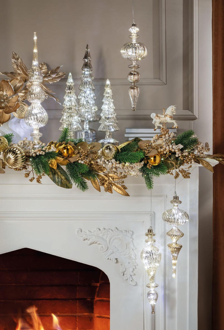 L'Oca Nera - Natale 2025 "Riflessi nella neve" Albero piccolo con movimento e led