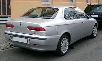 Alfa Romeo 156 BERLINA, taglio del paraurti visibile solo su 1° serie dal 10/97 FISSO 