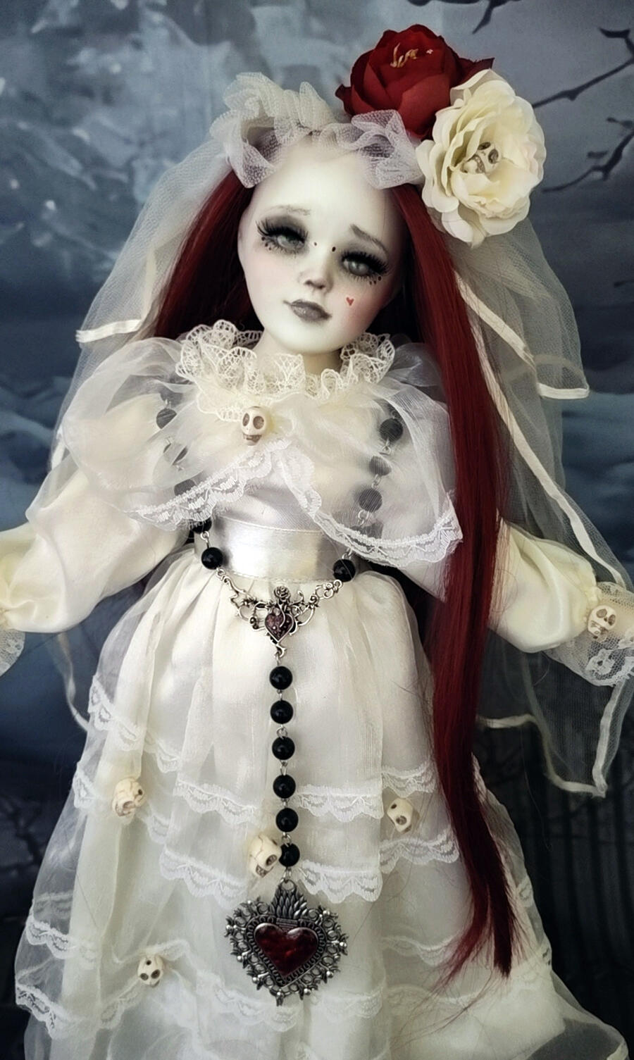 Loviana bambola gotica emozionale 