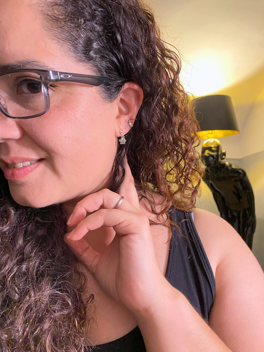 Paw, aretes