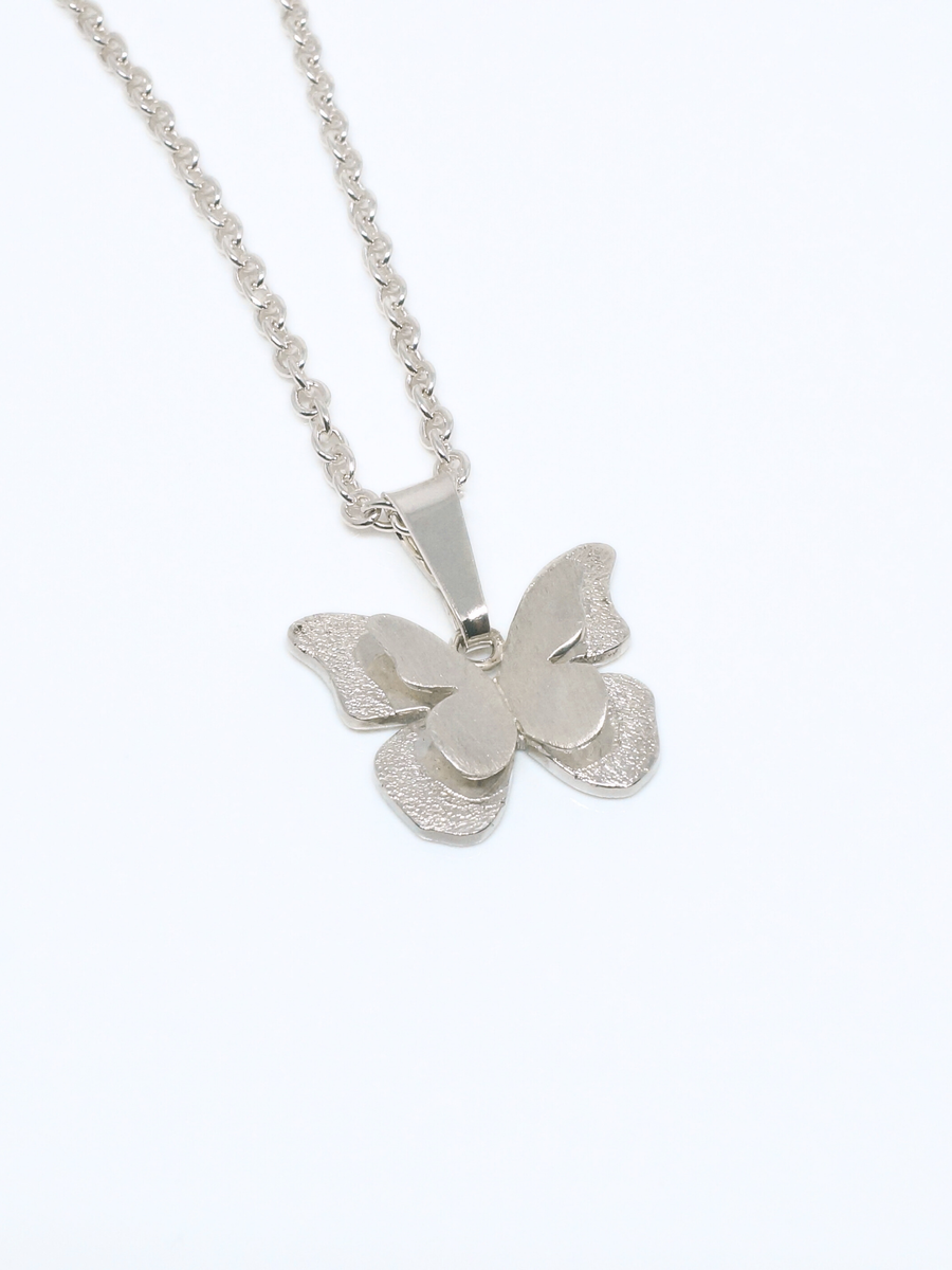 Farfalla, Collar