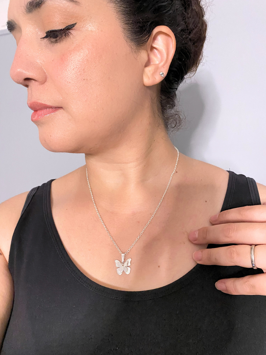 Farfalla, Collar