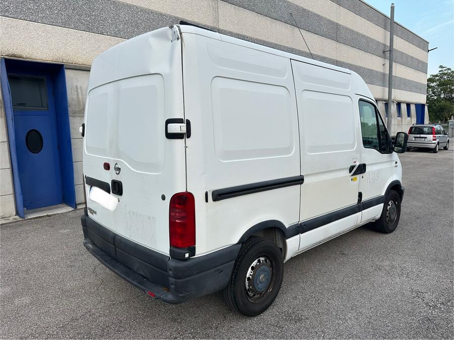 Nissan Interstar 2.5TD