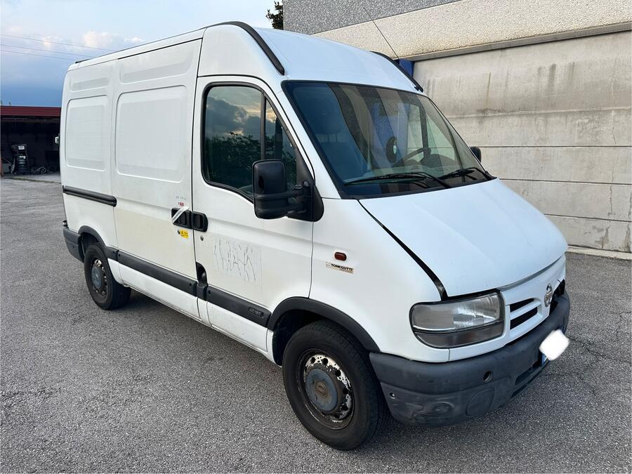 Nissan Interstar 2.5TD