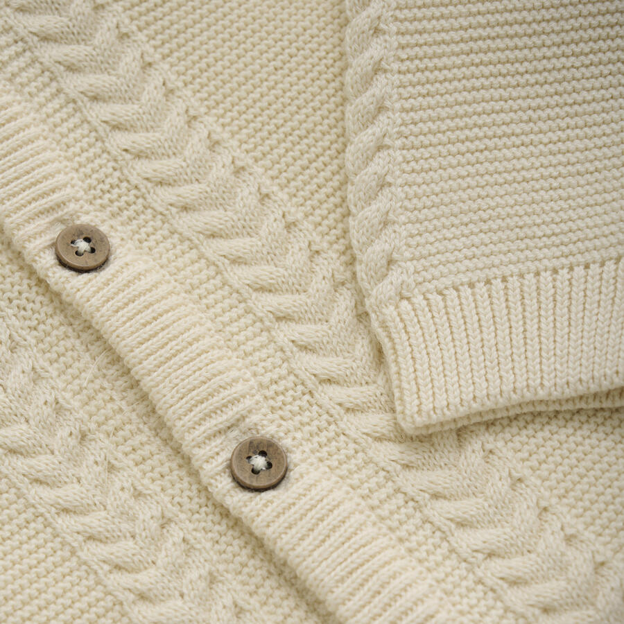 Cardigan lavorato a maglia in cotone organico certificato colore Eggnog