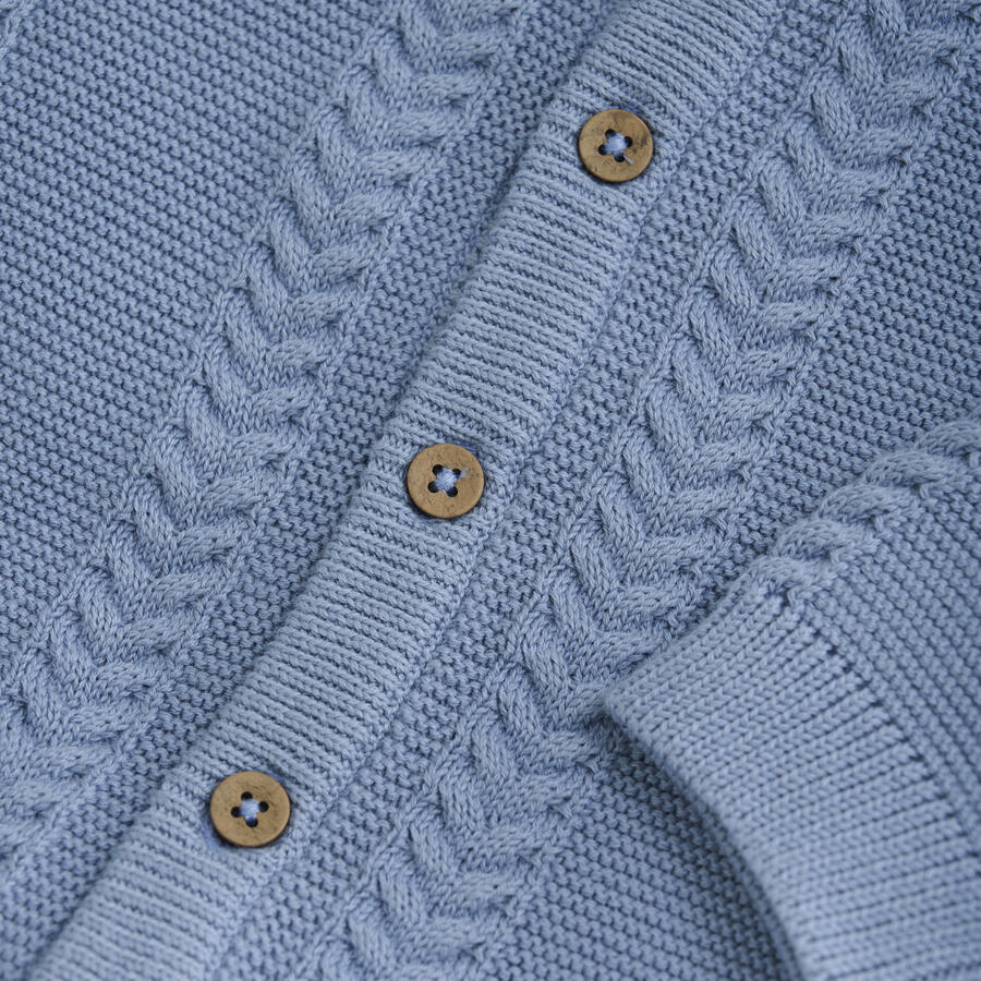 Cardigan lavorato a maglia in cotone organico certificato colore Rain Washed