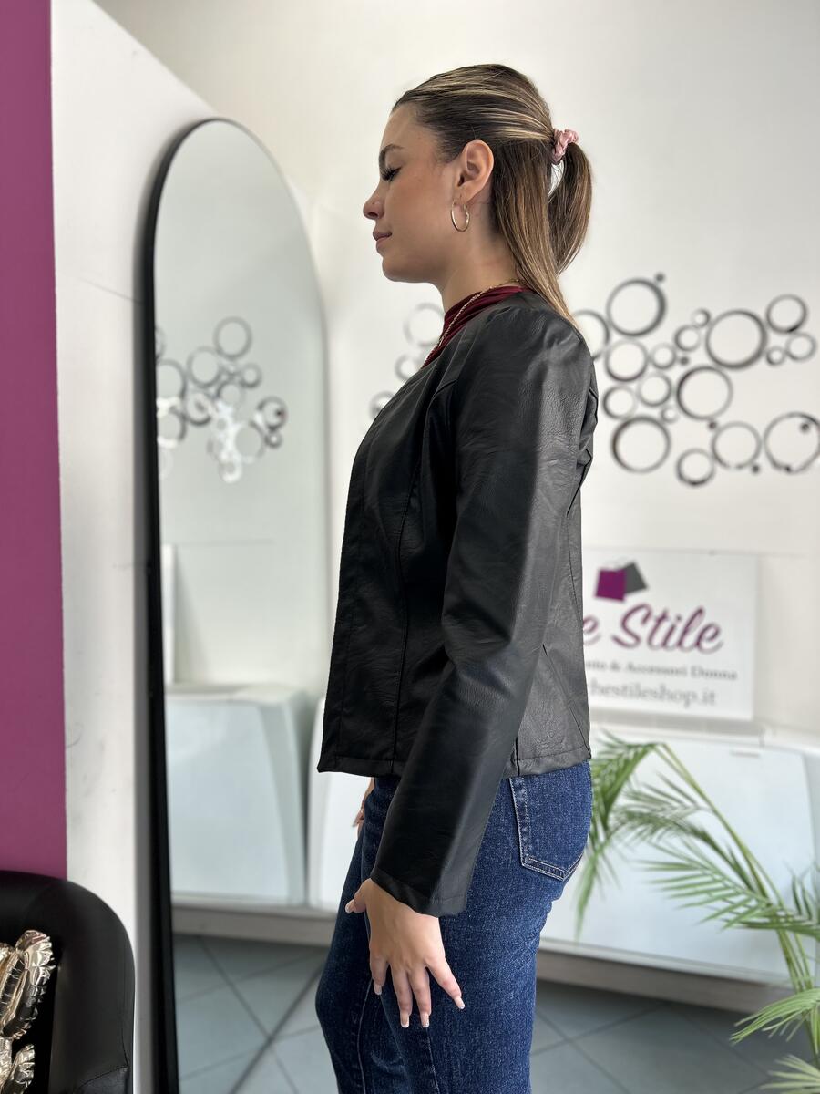 NOVITÀ Giacchina in eco pelle