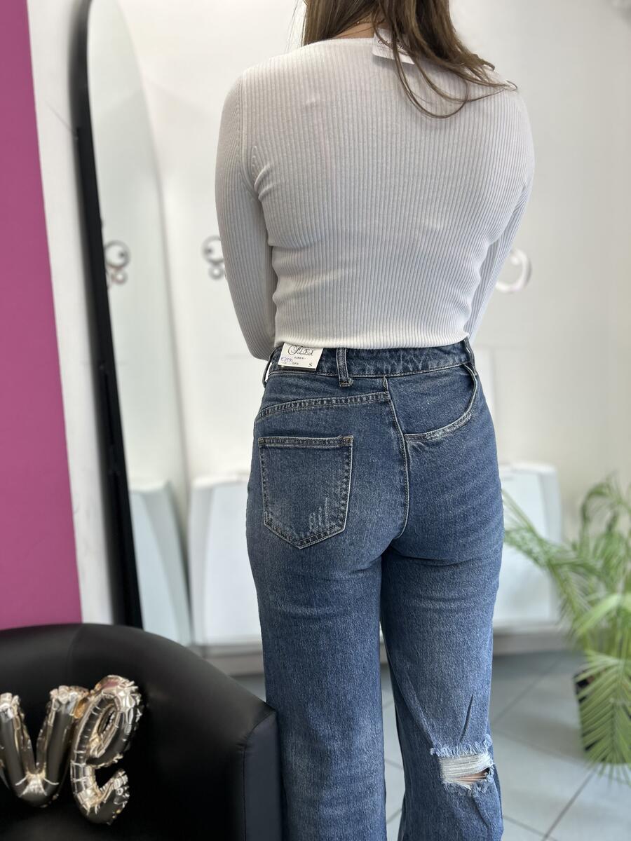 NOVITÀ Jeans straight fit "al contrario"
