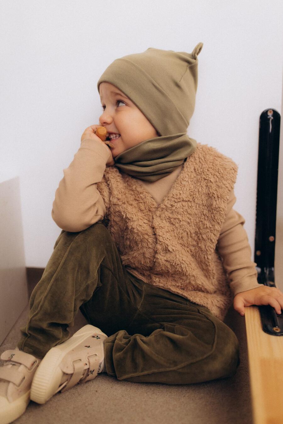 Pantaloni in Velluto per Bambini – Cotone Biologico GOTS | Comfort & Stile Naturale - Foglia di tè