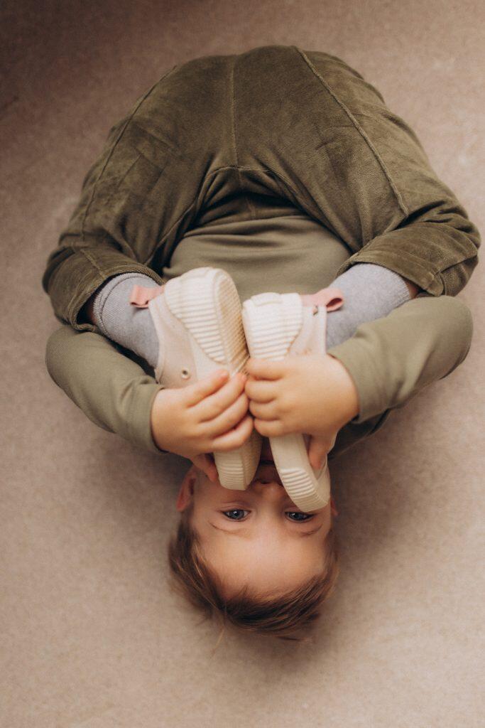 Pantaloni in Velluto per Bambini – Cotone Biologico GOTS | Comfort & Stile Naturale - Foglia di tè