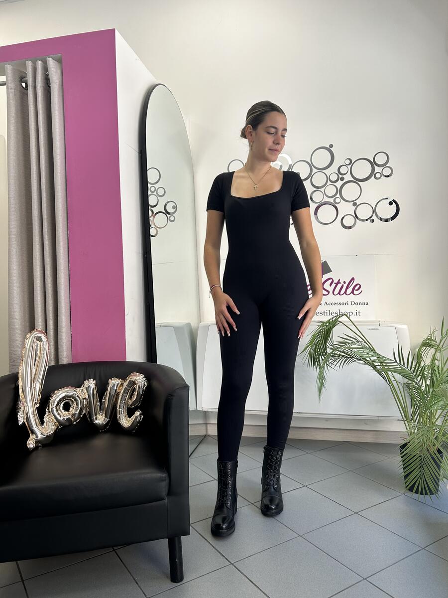 NOVITÀ Tuta skinny a costine