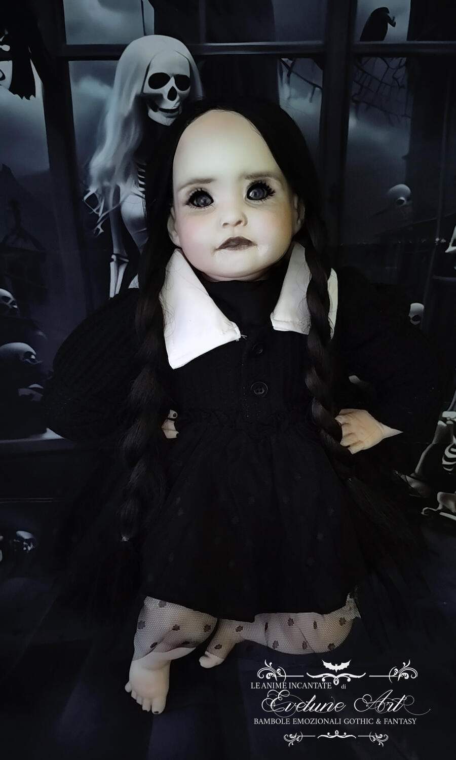 Mercoledi Addams  pezzo unico in porcellana e stoffa