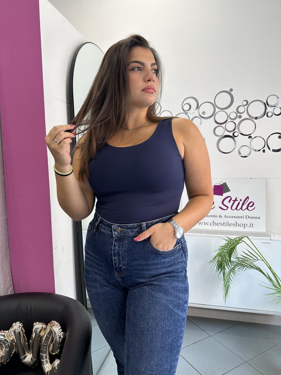 NOVITÀ Body smanicato basic in viscosa