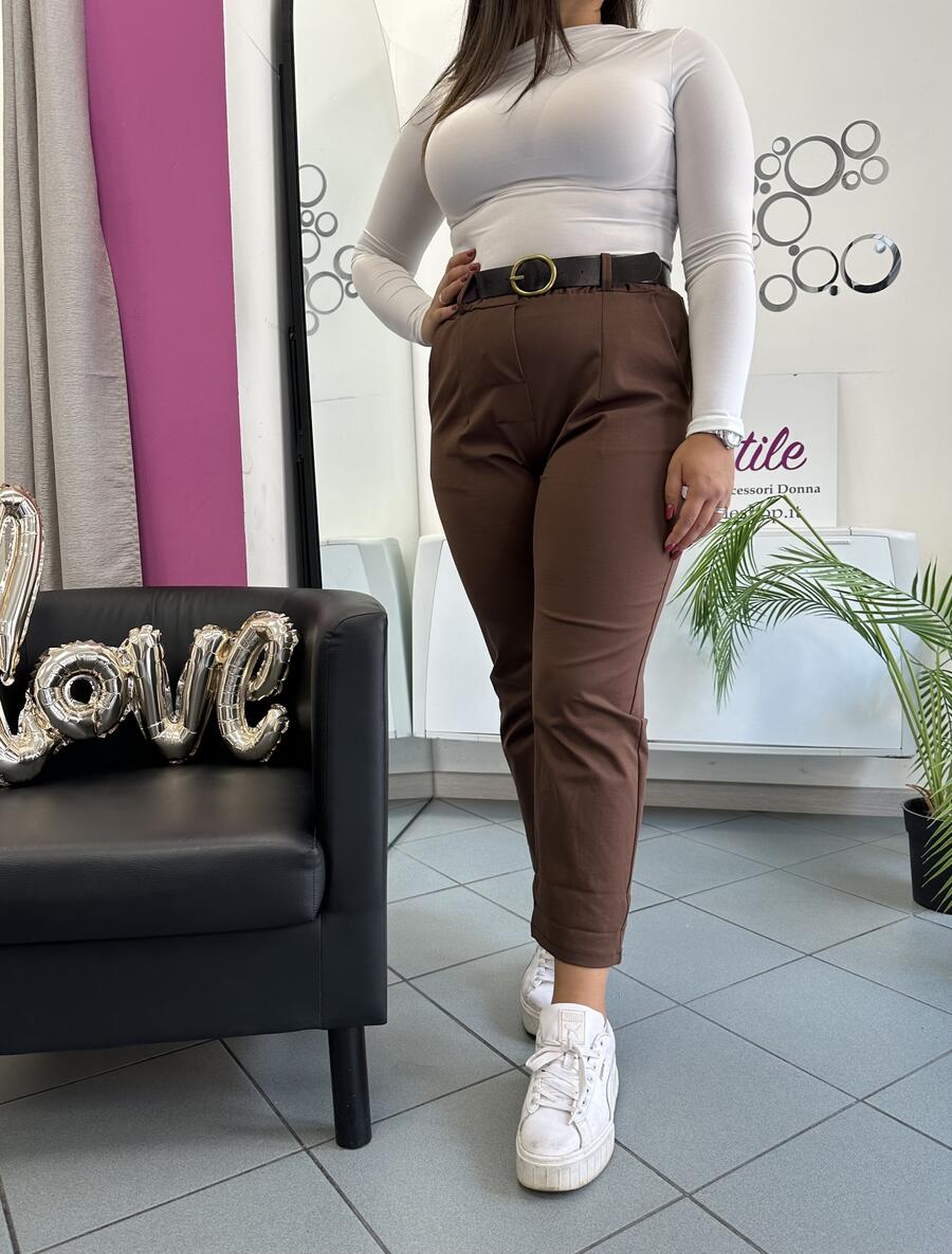 NOVITÀ Pantalone momfit con cintura