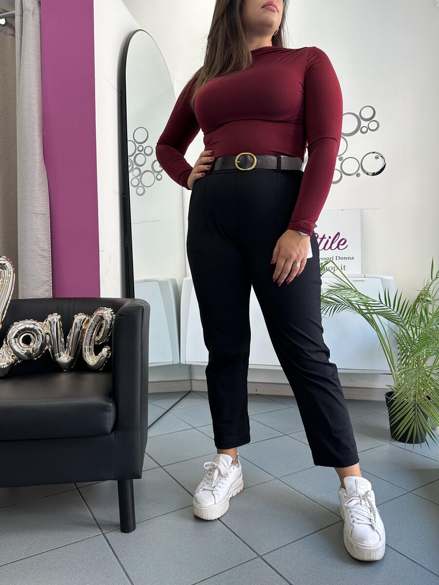 NOVITÀ Pantalone momfit con cintura