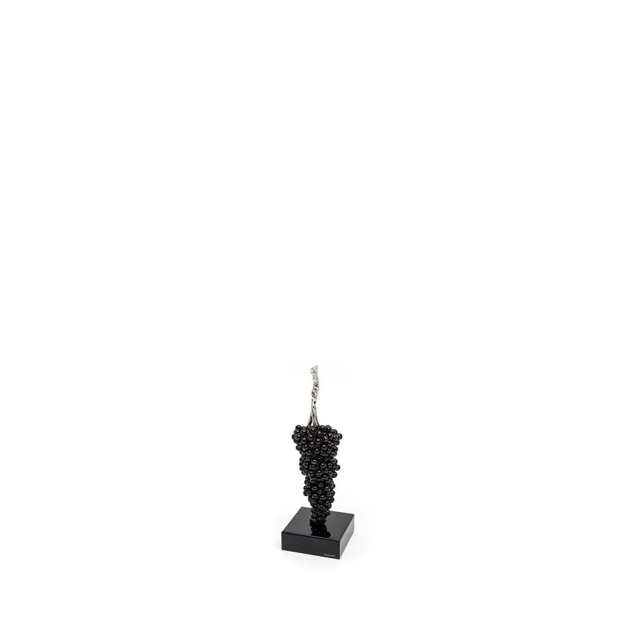 Sequenze - Scultura Uva Nera in Resina e Polvere di Marmo – H.10,5 cm – Made in Italy