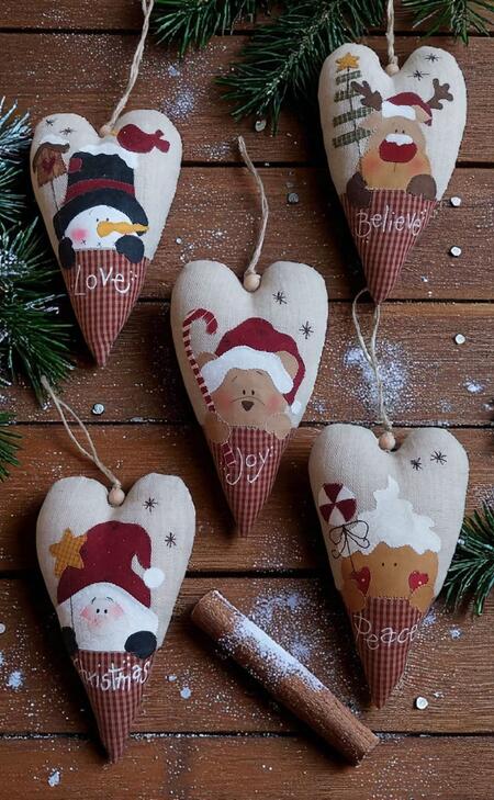 Cartamodello Christmas Hearts - 5 modelli